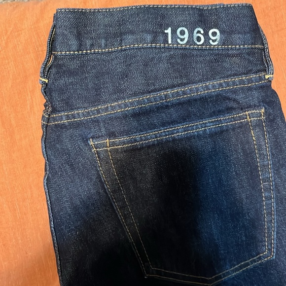Gap Blue Jeans - Picture 5 of 5